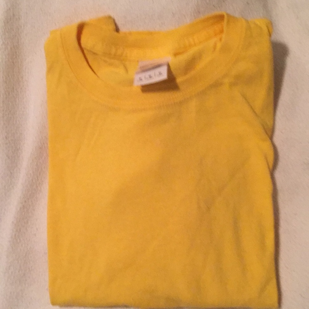 Boys yellow short sleeved T-shirt